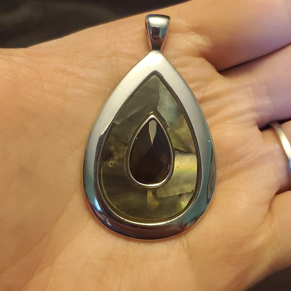 Pendent